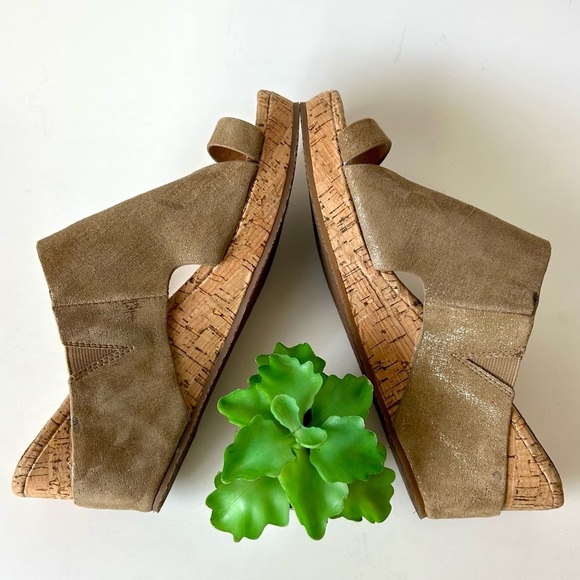 Donald Pliner Gyer Cork Wedge Platform Sandals Toe Ring Champaign Tan Size 8 - Picture 12 of 14